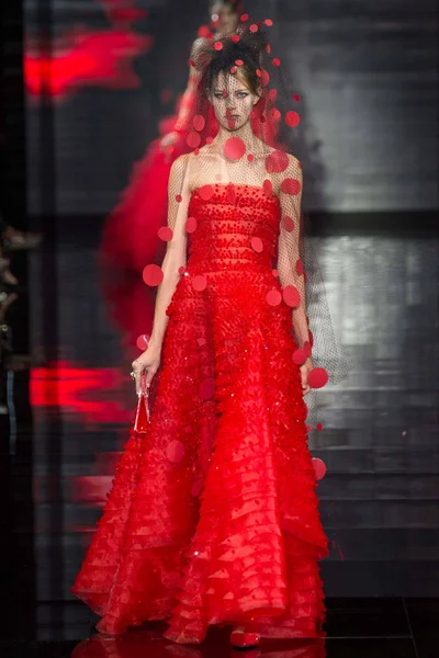 Look 69